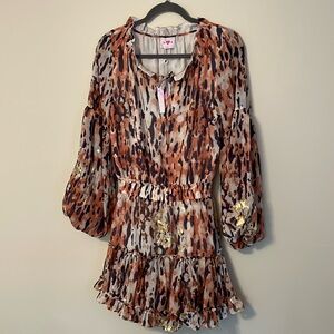 Beautiful dress with gold accents, new with tags!